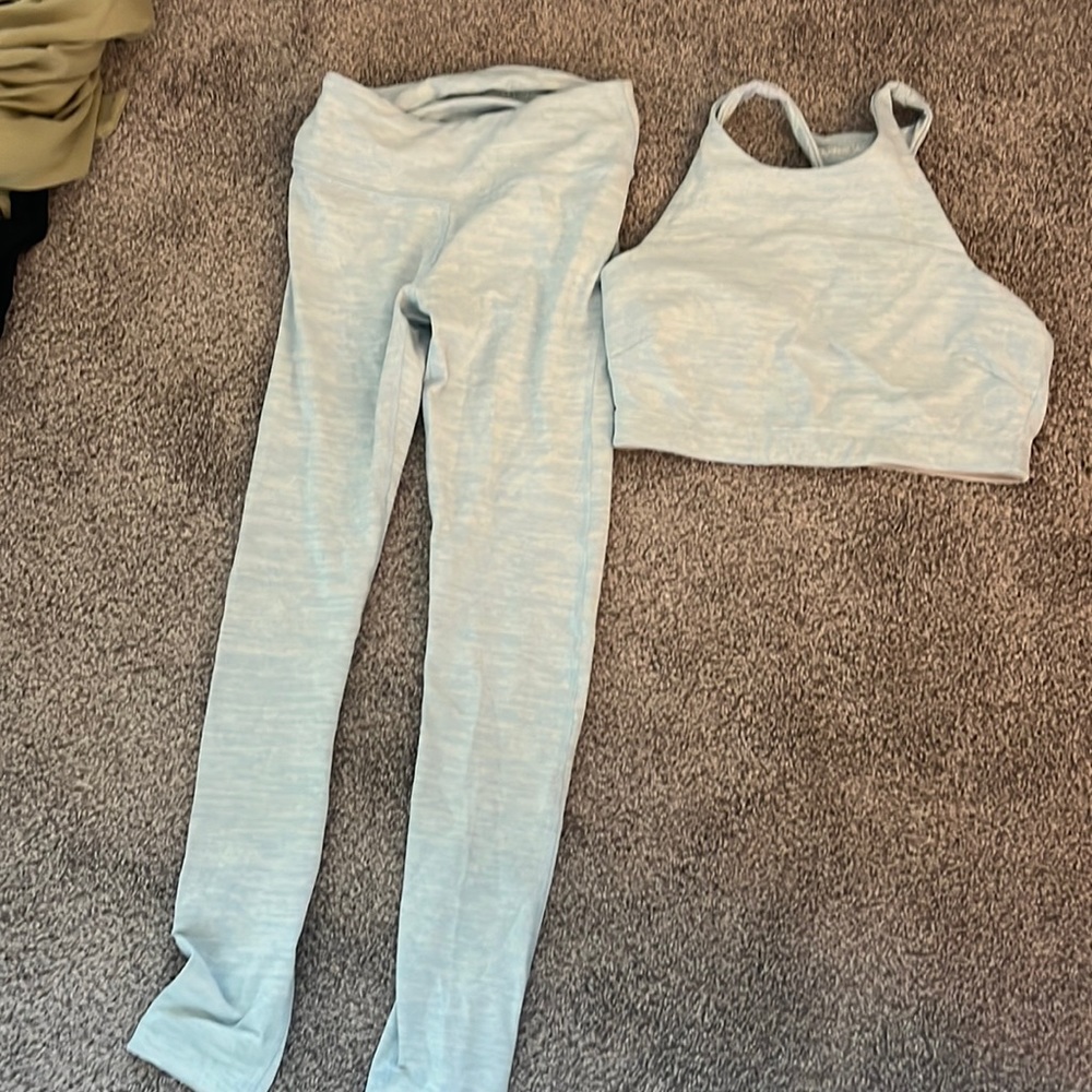 Outdoor voices athletic set